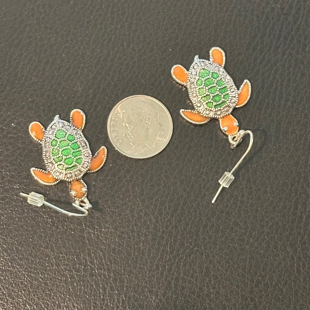 Green Orange Enamel Sea Turtle Drop Earrings Silver Tone Coastal Beach Jewelry - Picture 3 of 4